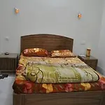 Hotel Dhingra Residency