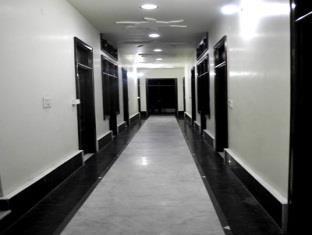 Hotel Dhingra Residency 3*