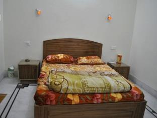 Dhingra Residency