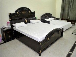 Dhingra Residency